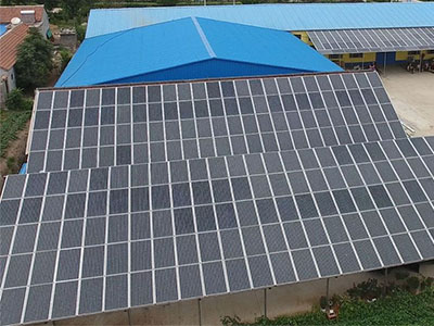 What are the benefits of installing a commercial photovoltaic generation system？